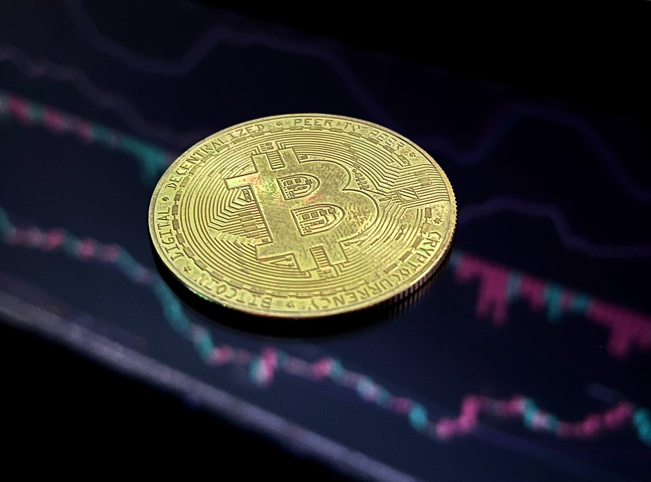 余弦：Hyperliquid上50倍杠杆巨鲸再以452万USDC做多ETH！爆仓价1391美元